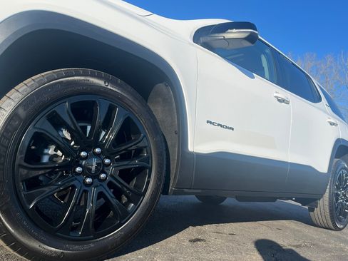 Used 2023 GMC Acadia SLT w/ Elevation Edition AWD/4WD image 4