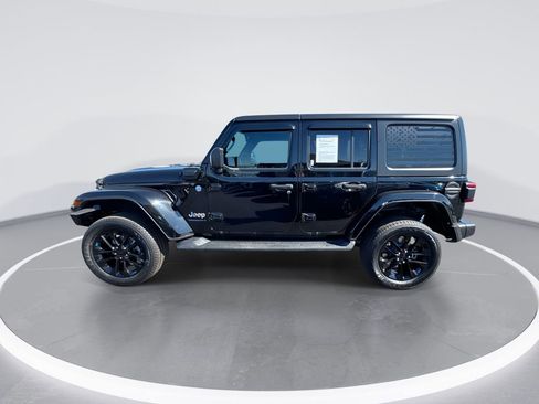 Used 2023 Jeep Wrangler Unlimited Sahara w/ Cold Weather Group AWD/4WD image 5