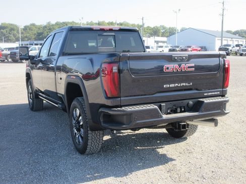 New 2026 GMC Sierra 2500 Denali w/ Denali Reserve Package image 9