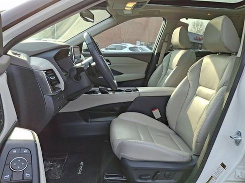 Used 2021 Nissan Rogue SL image 14