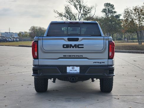 Certified 2024 GMC Sierra 1500 AT4X image 6
