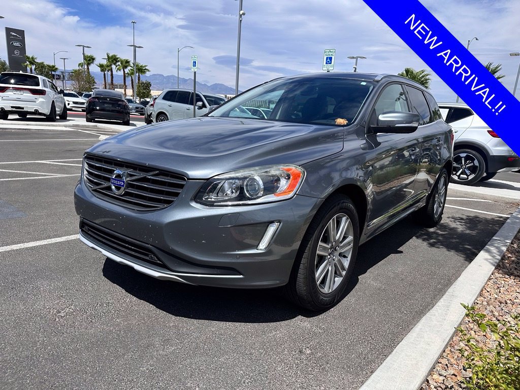 Used 2017 Volvo XC60 T5 Inscription w/ Preferred Option Package FWD image 3