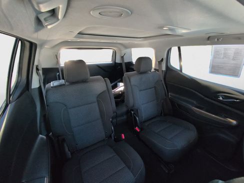 Used 2022 GMC Acadia SLE w/ GMC Pro Grade Package image 23