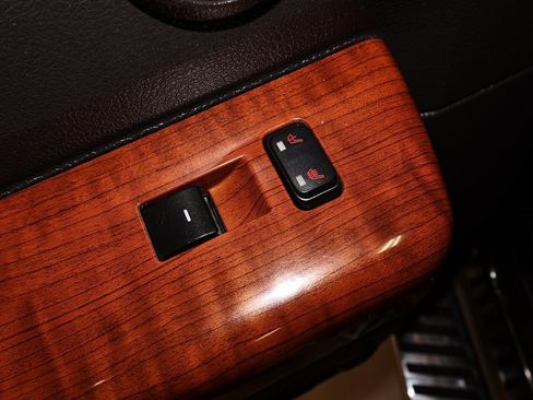 Used 2016 Ford F250 King Ranch w/ King Ranch w/Chrome Package image 17