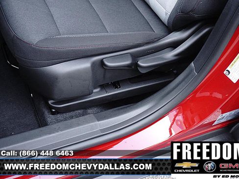 New 2026 Chevrolet Trax RS w/ Driver Confidence Package FWD image 35