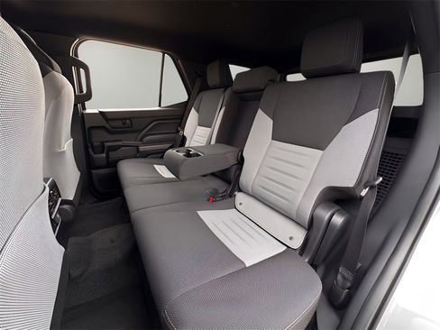 Used 2025 Toyota 4Runner TRD Off-Road image 27