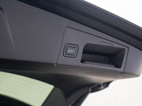 Certified 2022 Cadillac XT5 Premium Luxury w/ Technology Package image 31