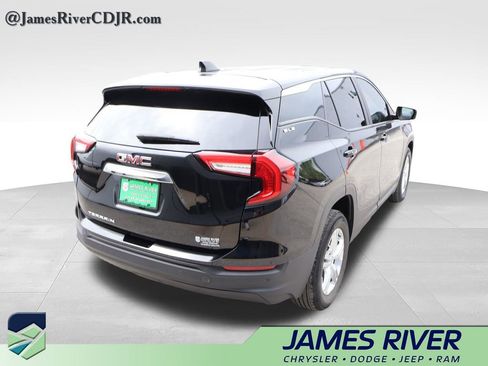 Used 2022 GMC Terrain SLE FWD image 5