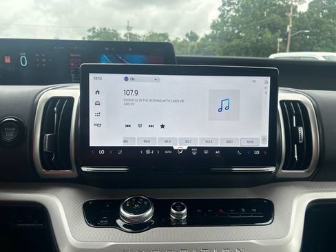 New 2026 Ford Expedition Active RWD image 19