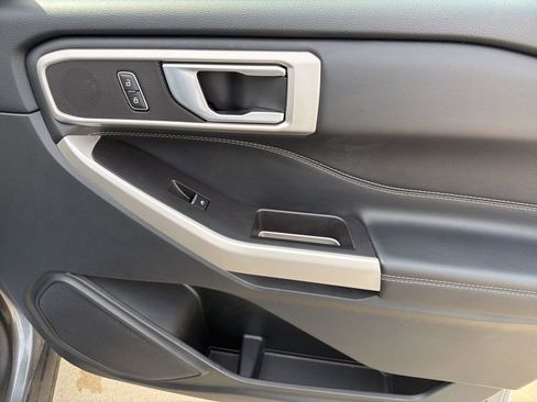 Used 2023 Ford Explorer XLT w/ Equipment Group 202A image 31