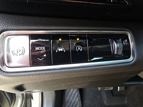 Used 2025 Buick Envision Sport Touring AWD/4WD image 23