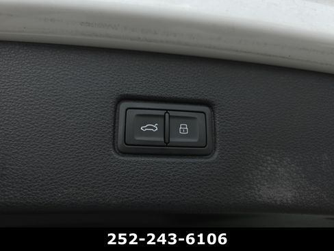 Used 2023 Audi Q7 3.0T Premium Plus AWD/4WD image 36