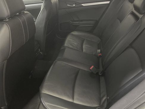 Used 2018 Honda Civic Touring image 22
