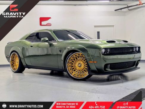 Used 2022 Dodge Challenger SRT Hellcat RWD image 1