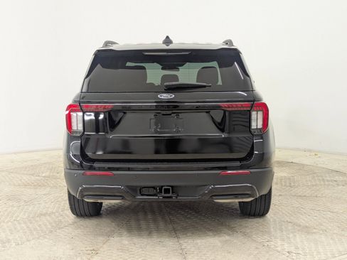 Certified 2025 Ford Explorer ST-Line w/ ST-Line Street Pack image 10