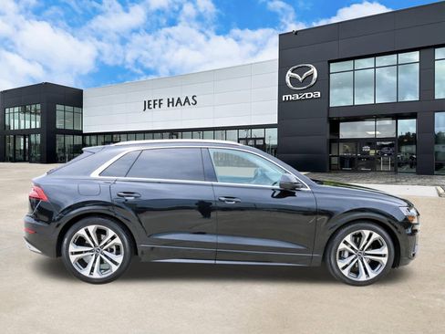 Used 2022 Audi Q8 Prestige w/ Prestige Package AWD/4WD image 5