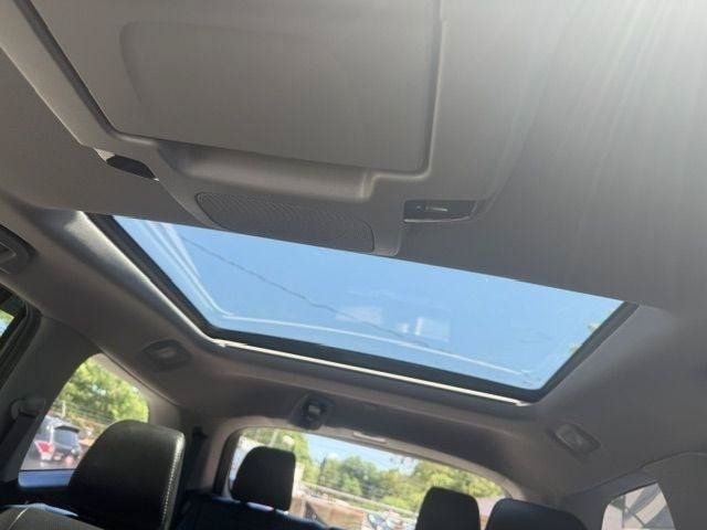 Used 2019 Honda Pilot Elite image 23