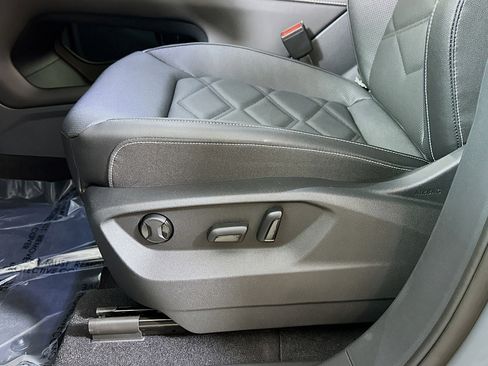 New 2026 Volkswagen Atlas SE image 18