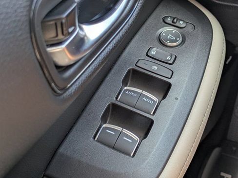 Used 2026 Honda HR-V EX-L image 21