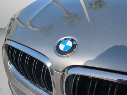 Used 2018 BMW X5 M AWD/4WD image 29