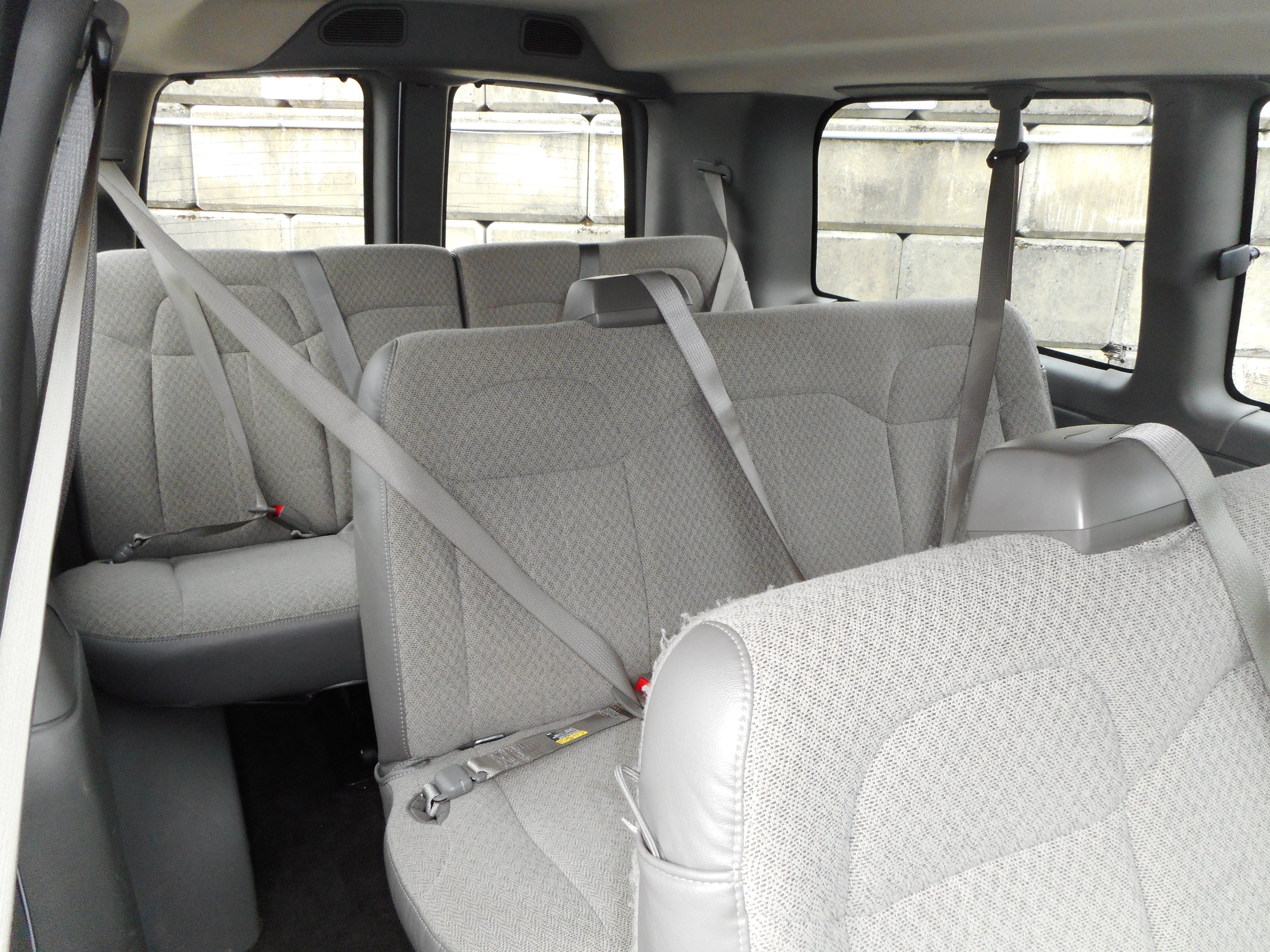 Used 2017 Chevrolet Express 3500 LT w/ LT Preferred Equipment Group RWD image 22