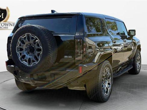 Used 2025 GMC Hummer EV 3X w/ LPO, Illumination Package AWD/4WD image 3