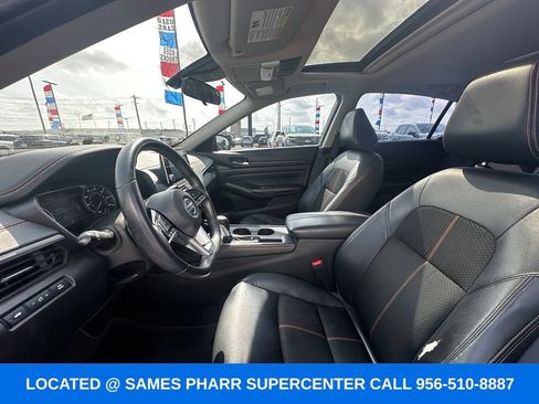 Used 2020 Nissan Altima 2.5 SR w/ Premium Package FWD image 17