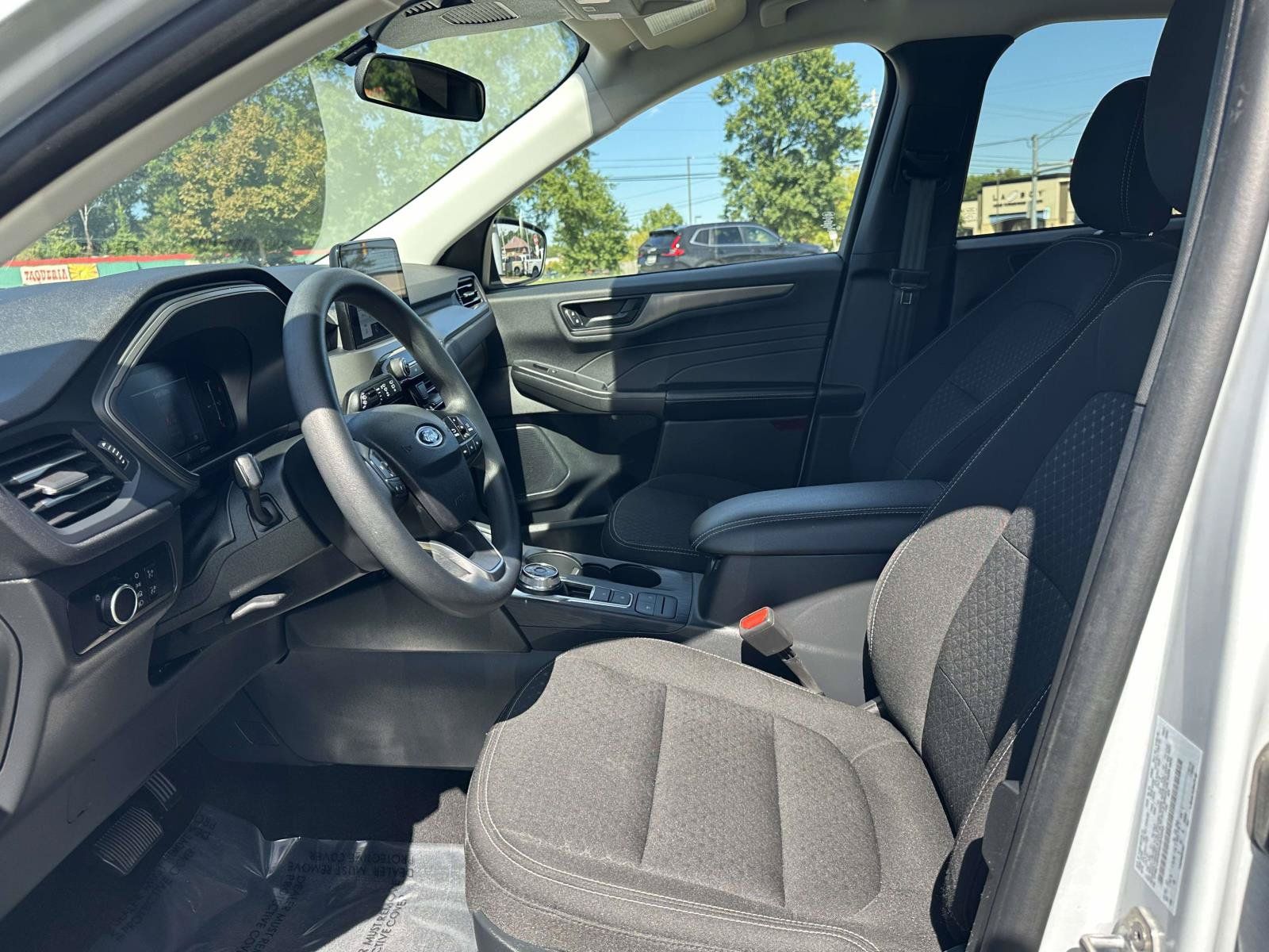 Certified 2025 Ford Escape Active AWD/4WD image 18