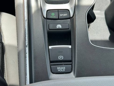 Used 2020 Honda Accord EX-L image 28