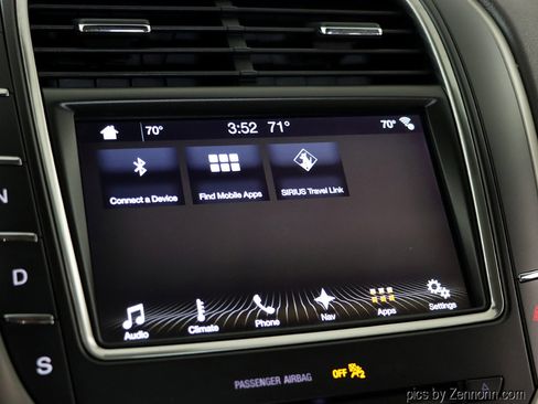 Used 2017 Lincoln MKX Reserve w/ Lincoln MKX Climate Package image 22