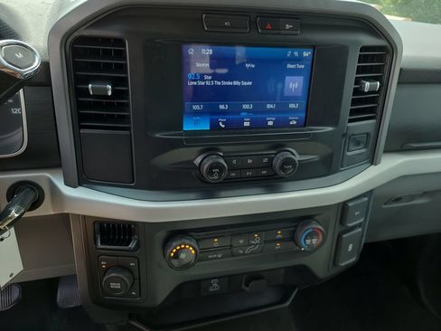 Used 2023 Ford F150 XLT AWD/4WD image 19