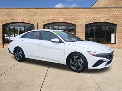New 2025 Hyundai Elantra Limited