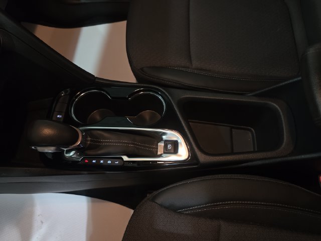 Used 2022 Buick Encore GX Preferred w/ Cold Weather Comfort Package FWD image 21
