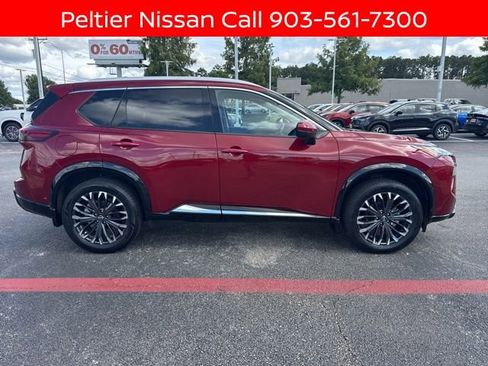 Certified 2024 Nissan Rogue Platinum w/ Platinum Premium Package FWD image 2