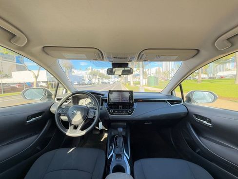 Used 2020 Toyota Corolla LE image 10