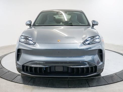 New 2026 Porsche Cayenne Electric Coupe AWD/4WD image 6
