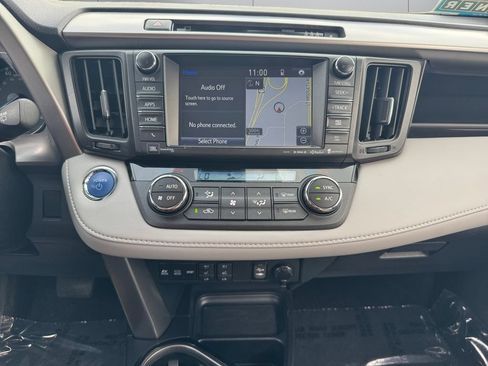 Used 2018 Toyota RAV4 Limited w/ Advanced Technology Package AWD/4WD image 15
