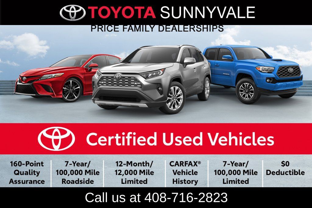 Used 2018 Toyota Prius Four Touring w/ Premium Convenience Package FWD image 3