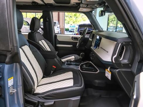 Used 2025 Ford Bronco Heritage Edition image 49