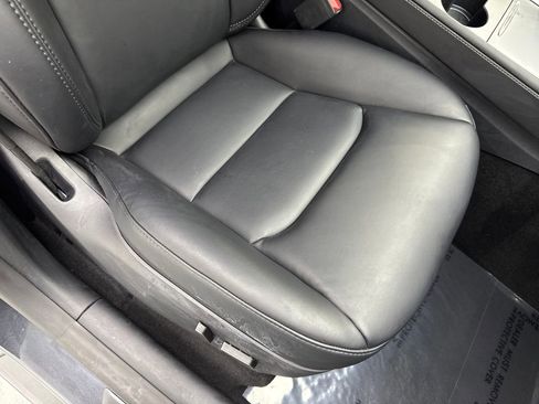 Used 2025 Tesla Model Y Long Range AWD/4WD image 49