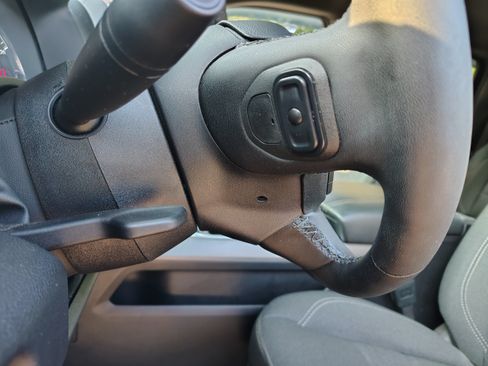 Certified 2025 RAM 1500 Big Horn AWD/4WD image 23