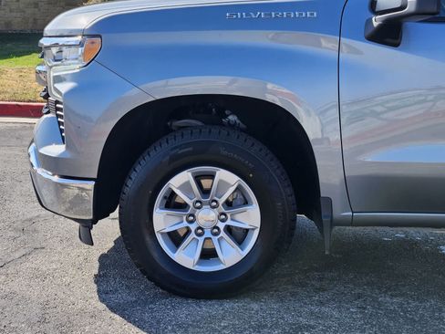 Used 2025 Chevrolet Silverado 1500 LT RWD image 8