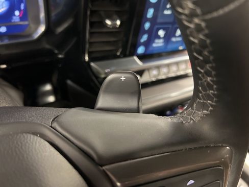 Used 2024 Chevrolet Silverado 1500 High Country w/ High Country Premium Package AWD/4WD image 20