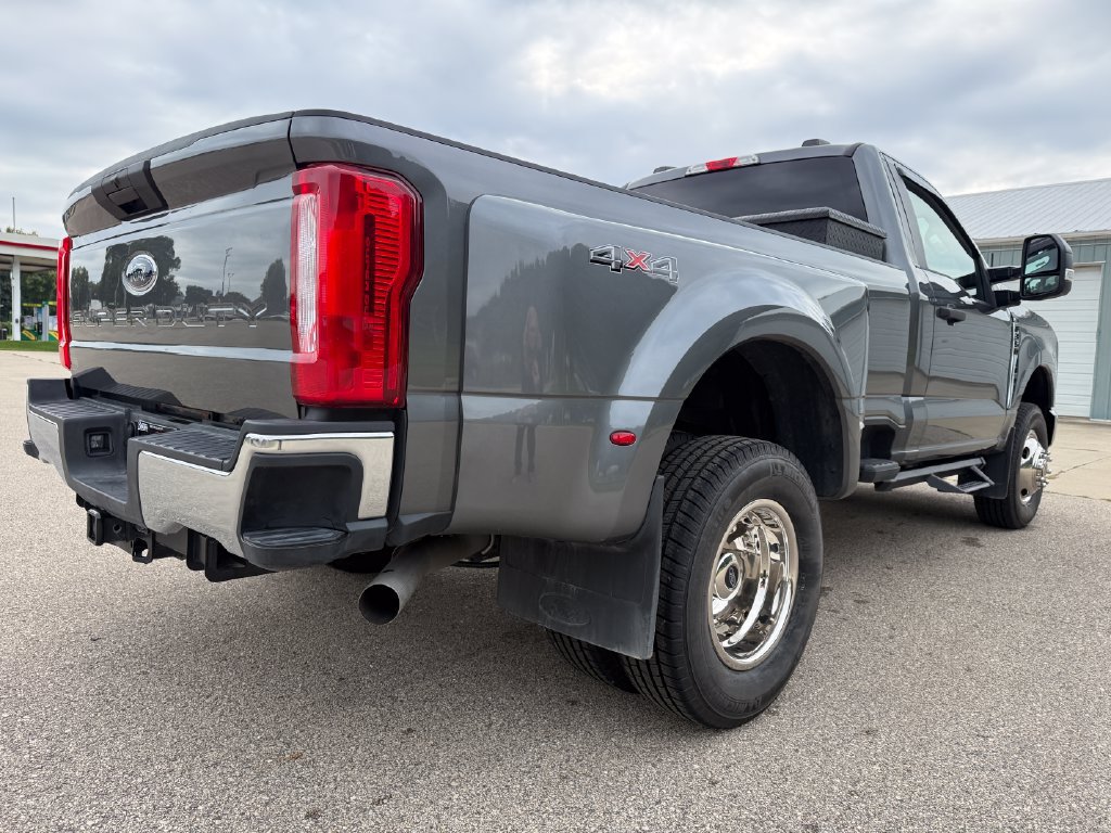 Used 2026 Ford F350 XLT AWD/4WD image 5