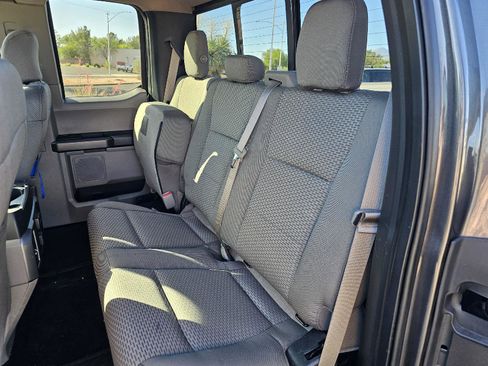 Used 2015 Ford F150 XLT w/ Equipment Group 302A Luxury image 22
