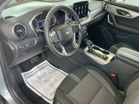 Used 2025 Chevrolet Blazer LT FWD image 14