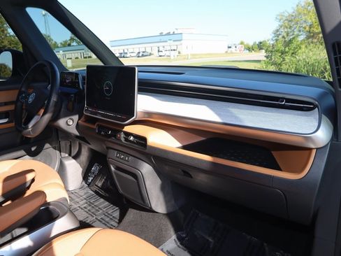 Used 2025 Volkswagen ID. Buzz Pro S image 71