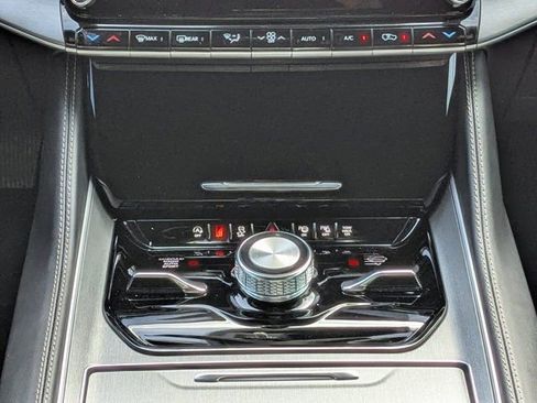 New 2026 Jeep Grand Wagoneer Limited AWD/4WD image 21
