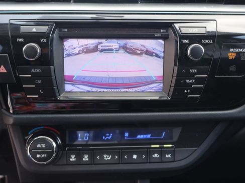 Used 2016 Toyota Corolla S FWD image 32