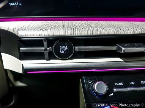 Used 2025 Hyundai Santa Fe Calligraphy image 23